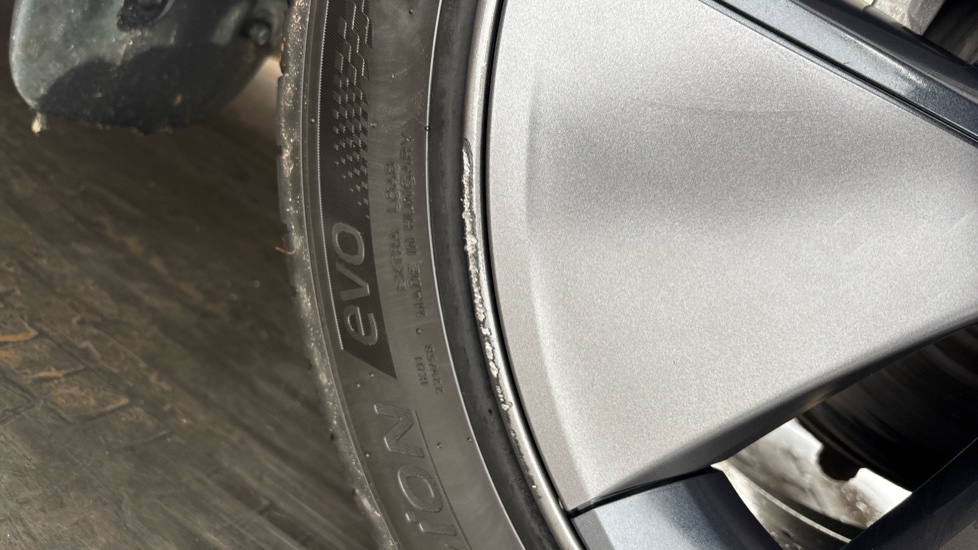 Tesla Model 3 Scuff