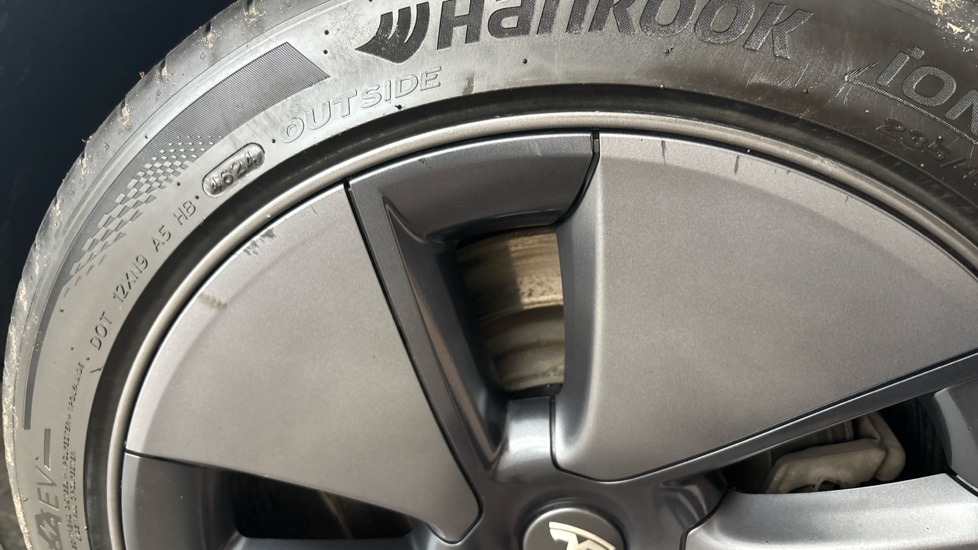 Tesla Model 3 Scuff