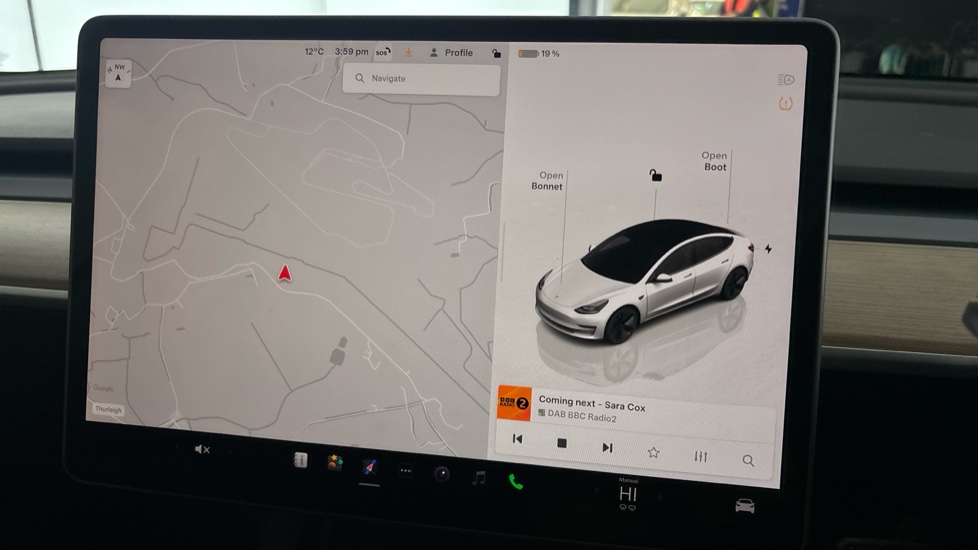 Tesla Model 3 Image 12