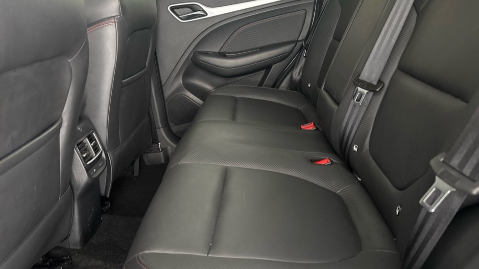MG ZS Image 14