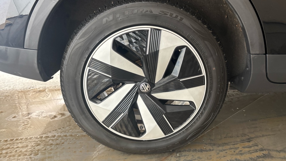 MG ZS Image 19