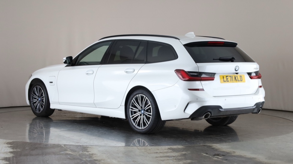 BMW 3 SERIES Image 3