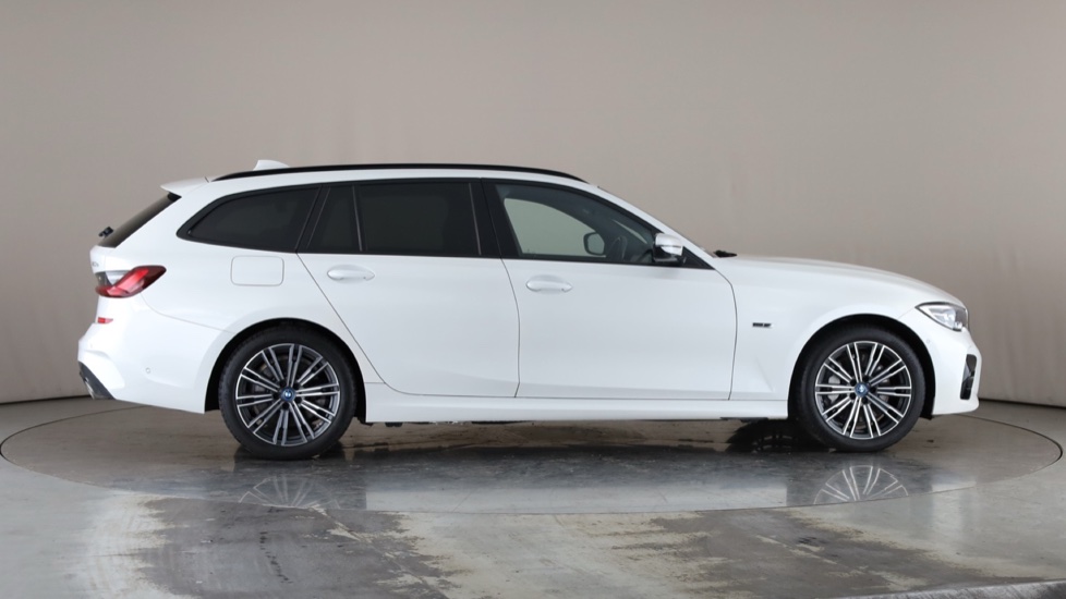 BMW 3 SERIES Image 6