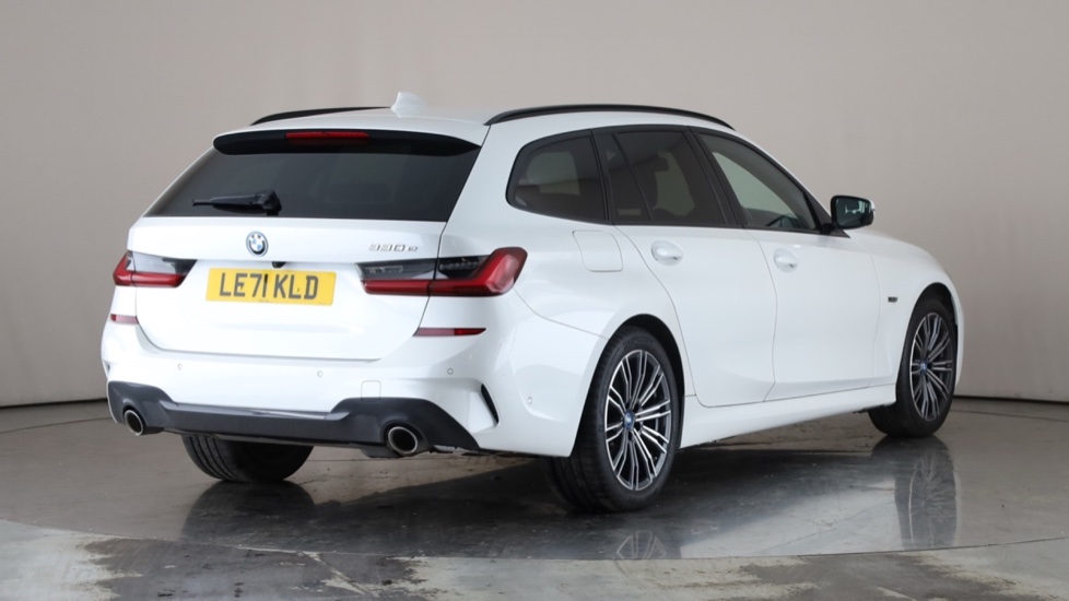 BMW 3 SERIES Image 5