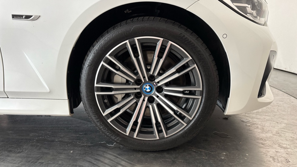 BMW 3 SERIES Image 20