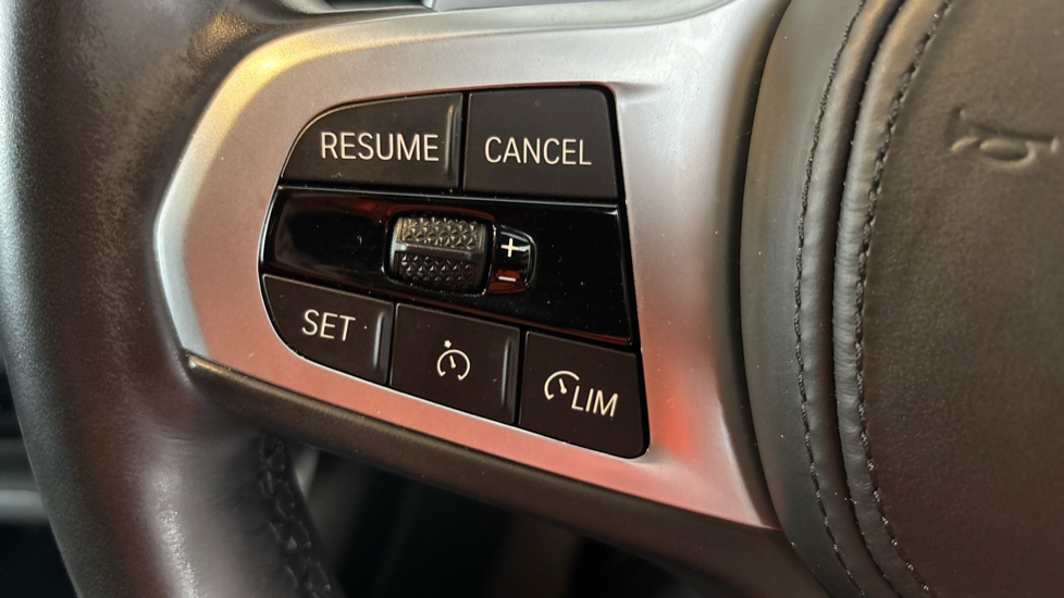 BMW 3 SERIES cruise control