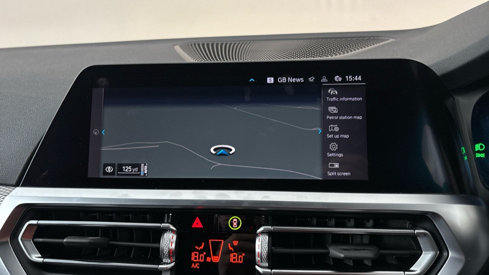 BMW 3 SERIES Image 12