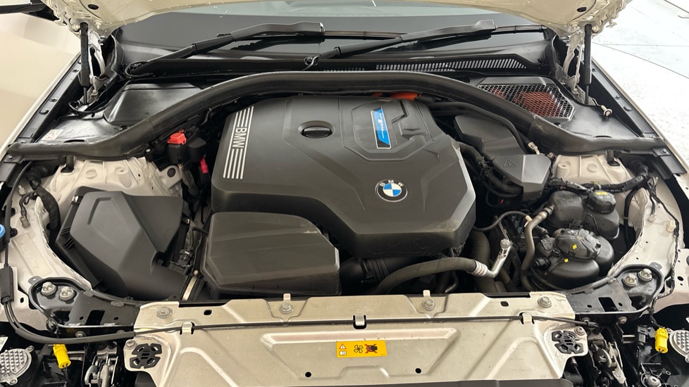 BMW 3 SERIES Image 16