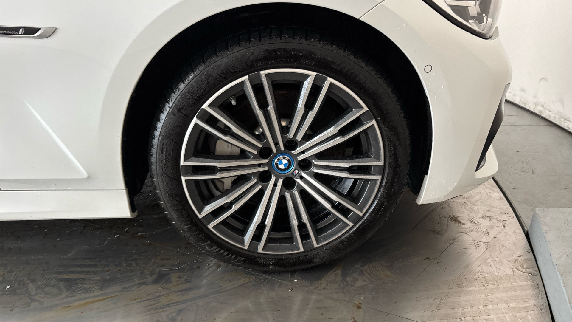 4045913 330e M Sport 5dr Step Auto