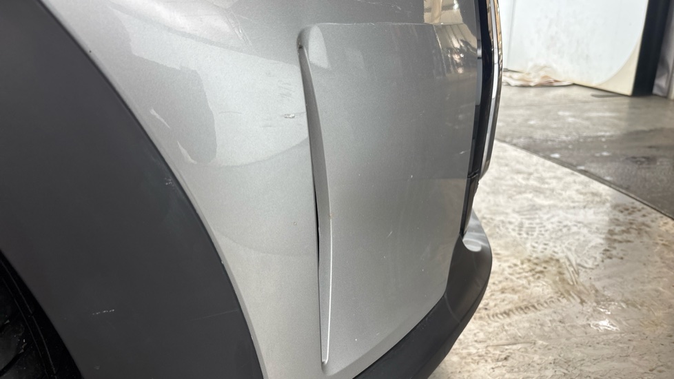 MINI HATCHBACK Scratches