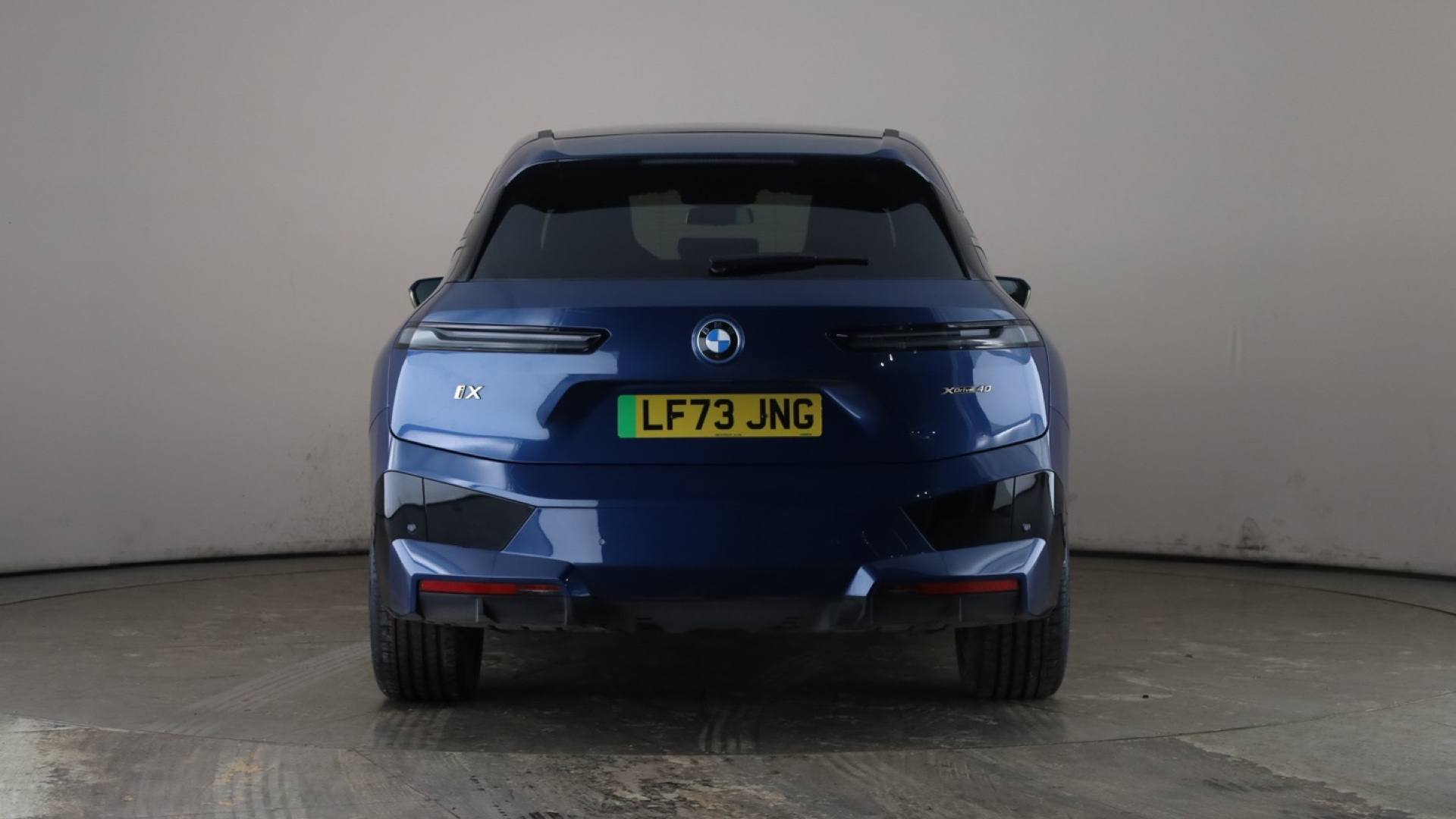 4027720 240kW xDrive40 M Sport 76.6kWh 5dr Auto [Sky]