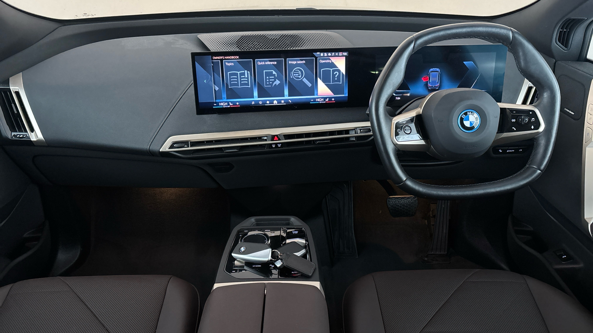 4027720 240kW xDrive40 M Sport 76.6kWh 5dr Auto [Sky]