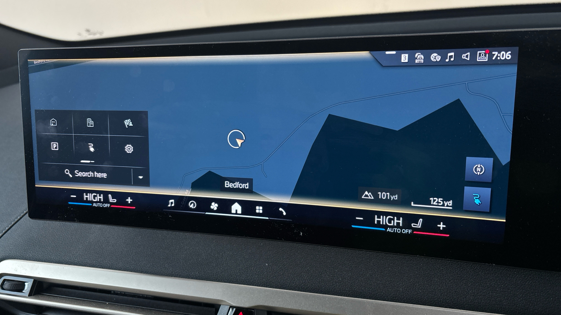 4027720 240kW xDrive40 M Sport 76.6kWh 5dr Auto [Sky]