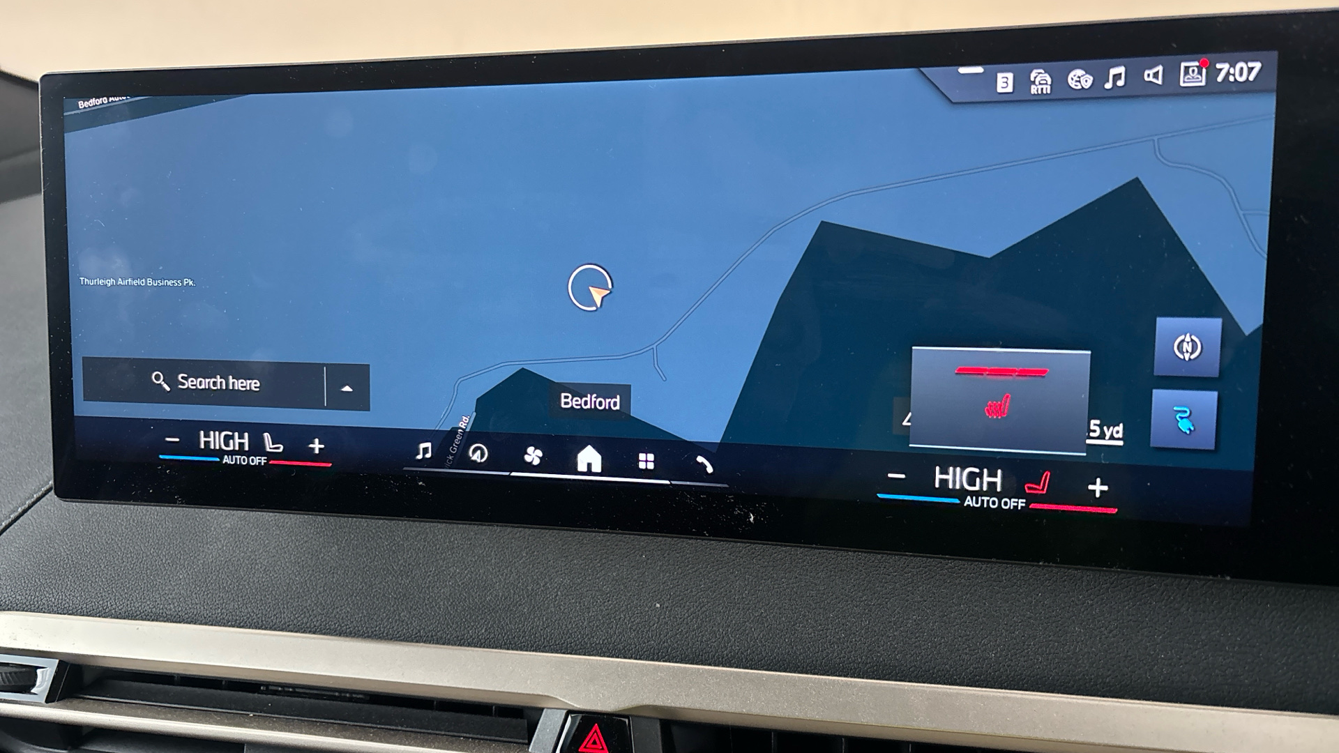 4027720 240kW xDrive40 M Sport 76.6kWh 5dr Auto [Sky]