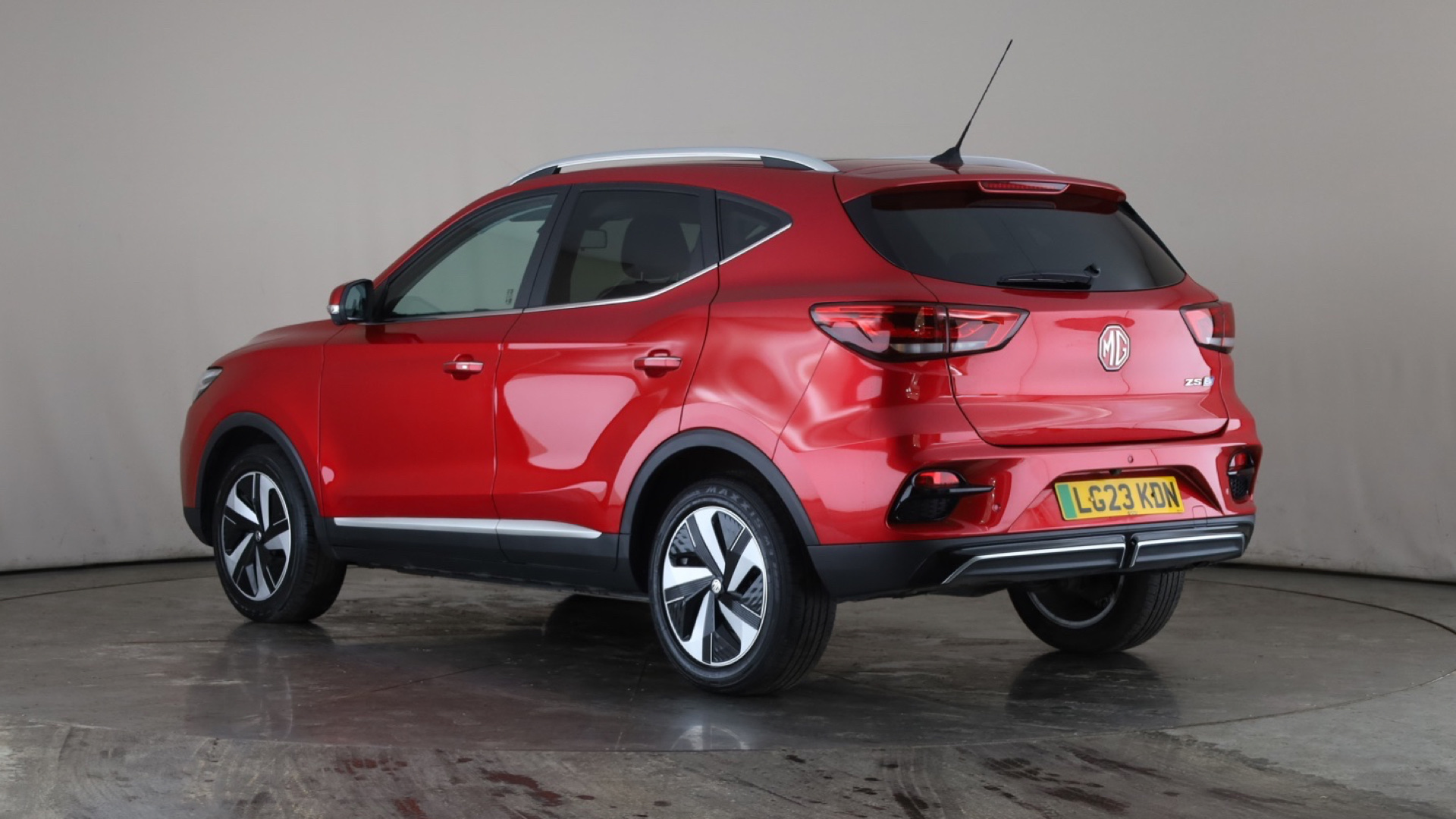 115kW Trophy EV Long Range 73kWh 5dr Auto [2023]