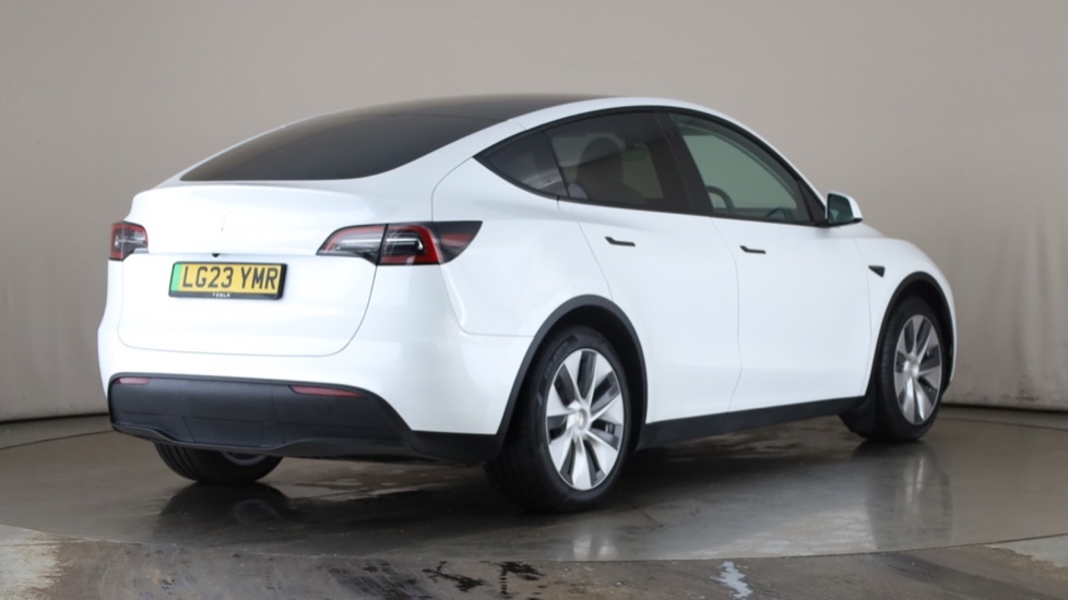 TESLA MODEL Y Image 5
