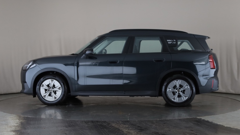 MINI COUNTRYMAN Image 2