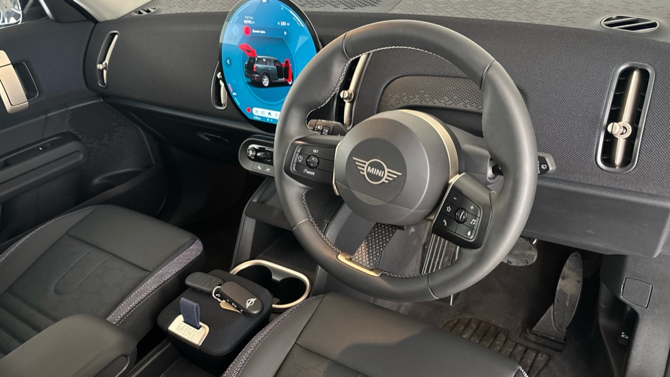 MINI COUNTRYMAN Image 9