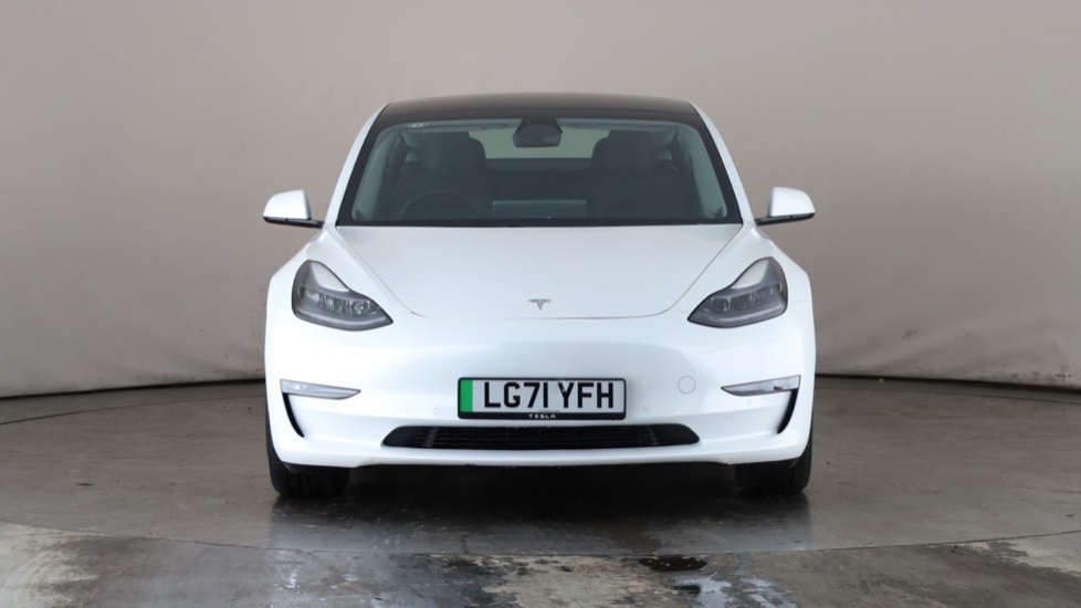 TESLA MODEL 3 Image 8