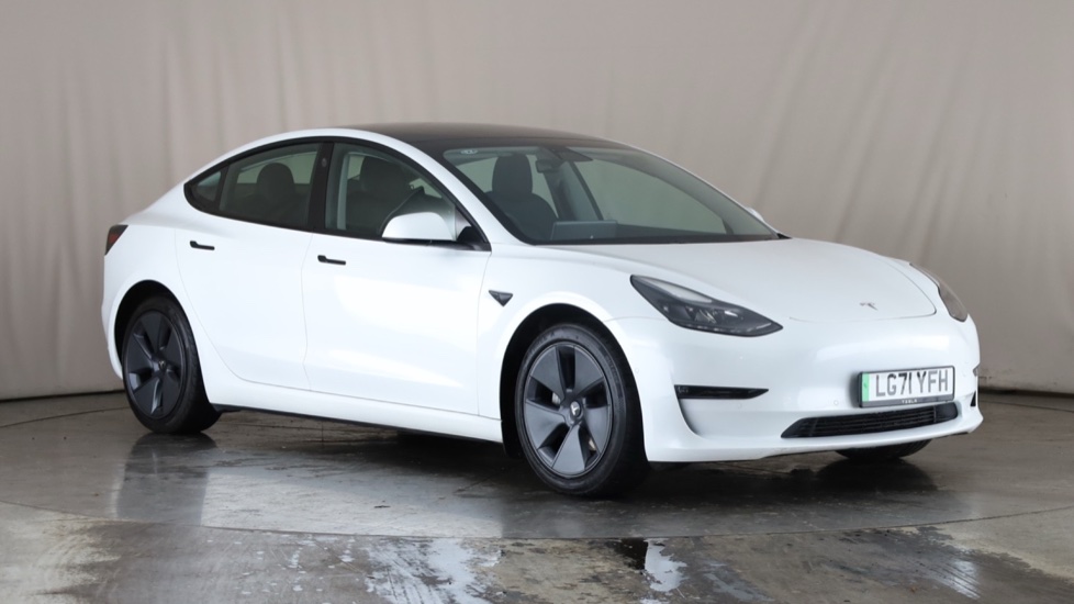 TESLA MODEL 3 Image 7