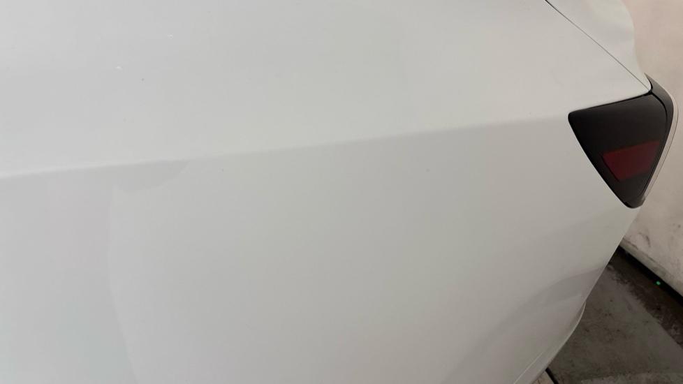 TESLA MODEL 3 dent