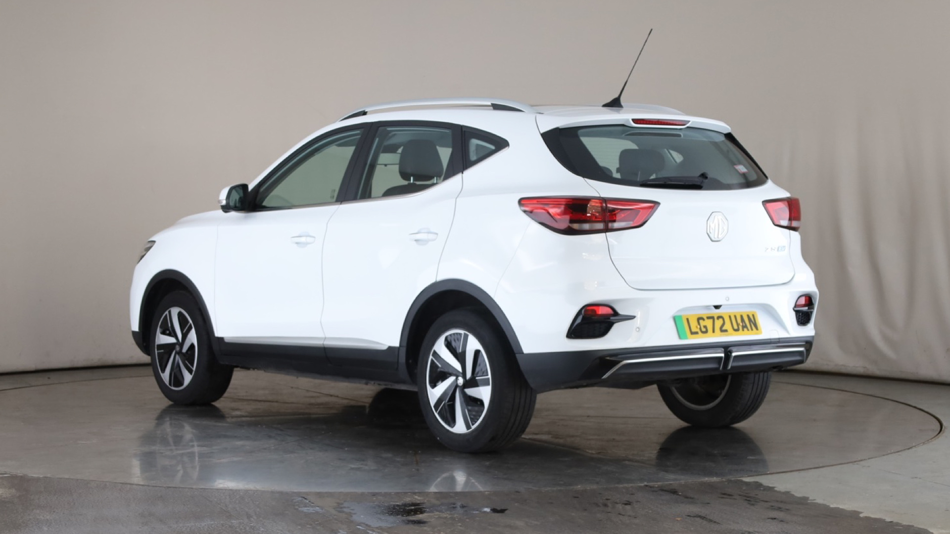 130kW Trophy EV 51kWh 5dr Auto