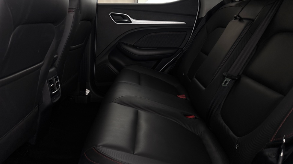 MG ZS Image 14