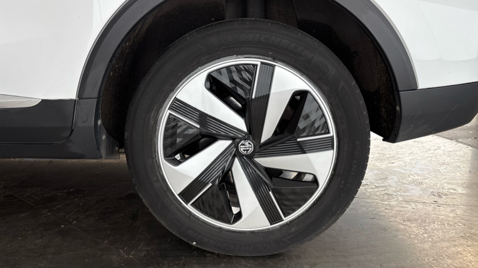 MG ZS Image 18