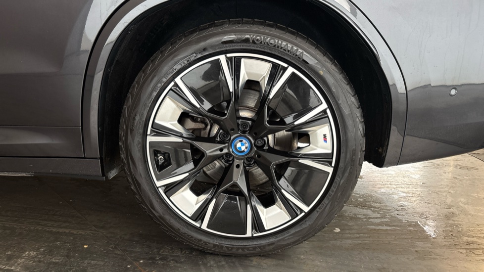 BMW iX3 Image 18