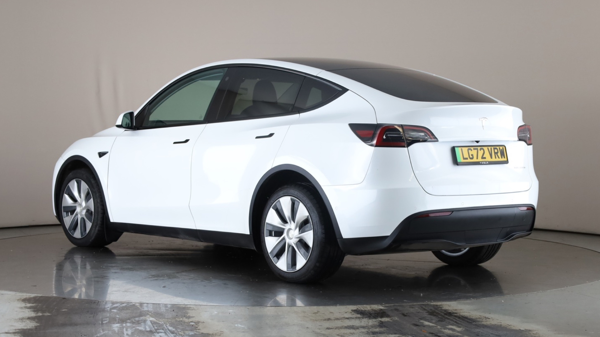 Tesla Model Y Long Range AWD 5dr Auto