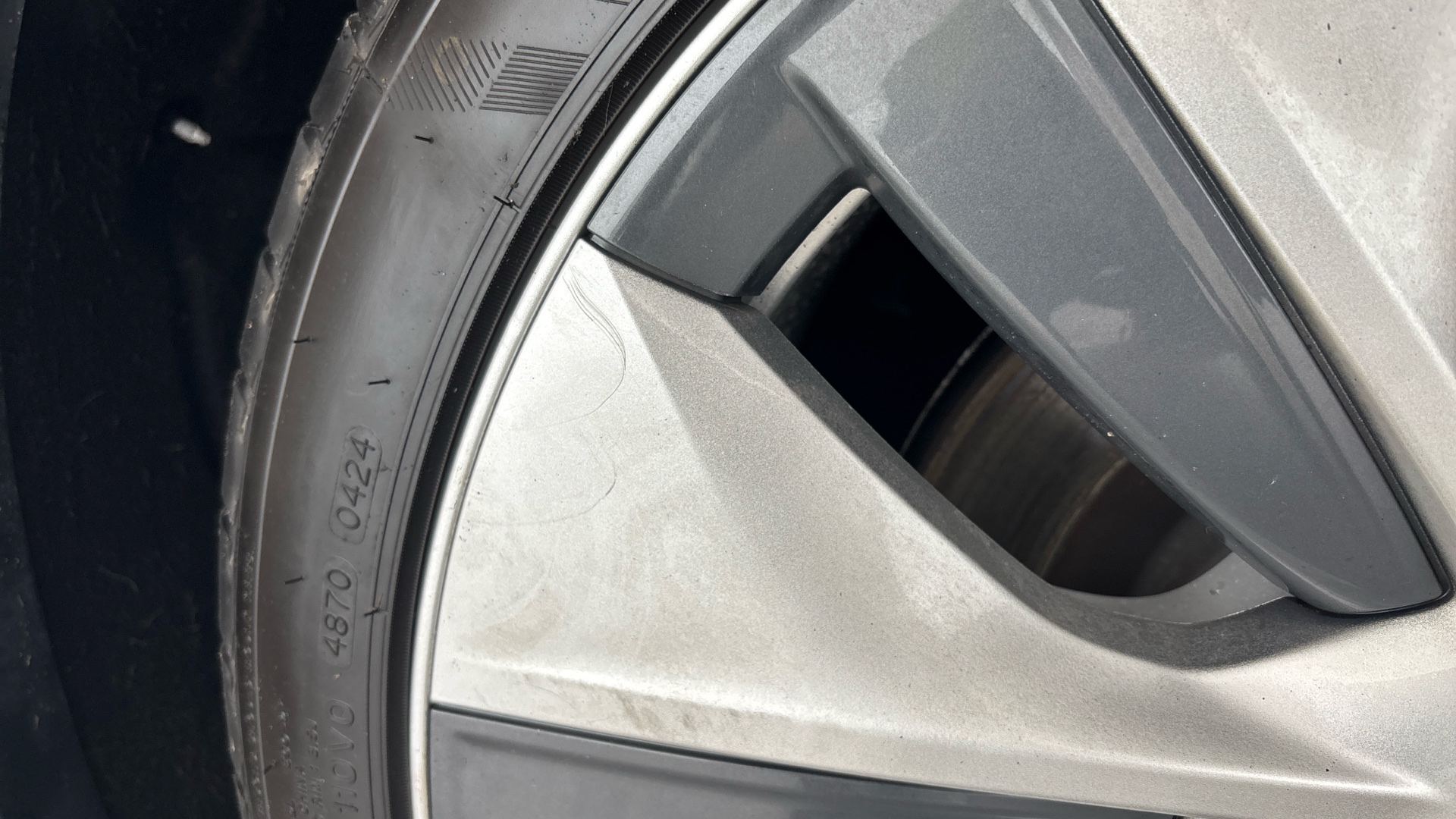 Tesla Model Y Long Range AWD 5dr Auto