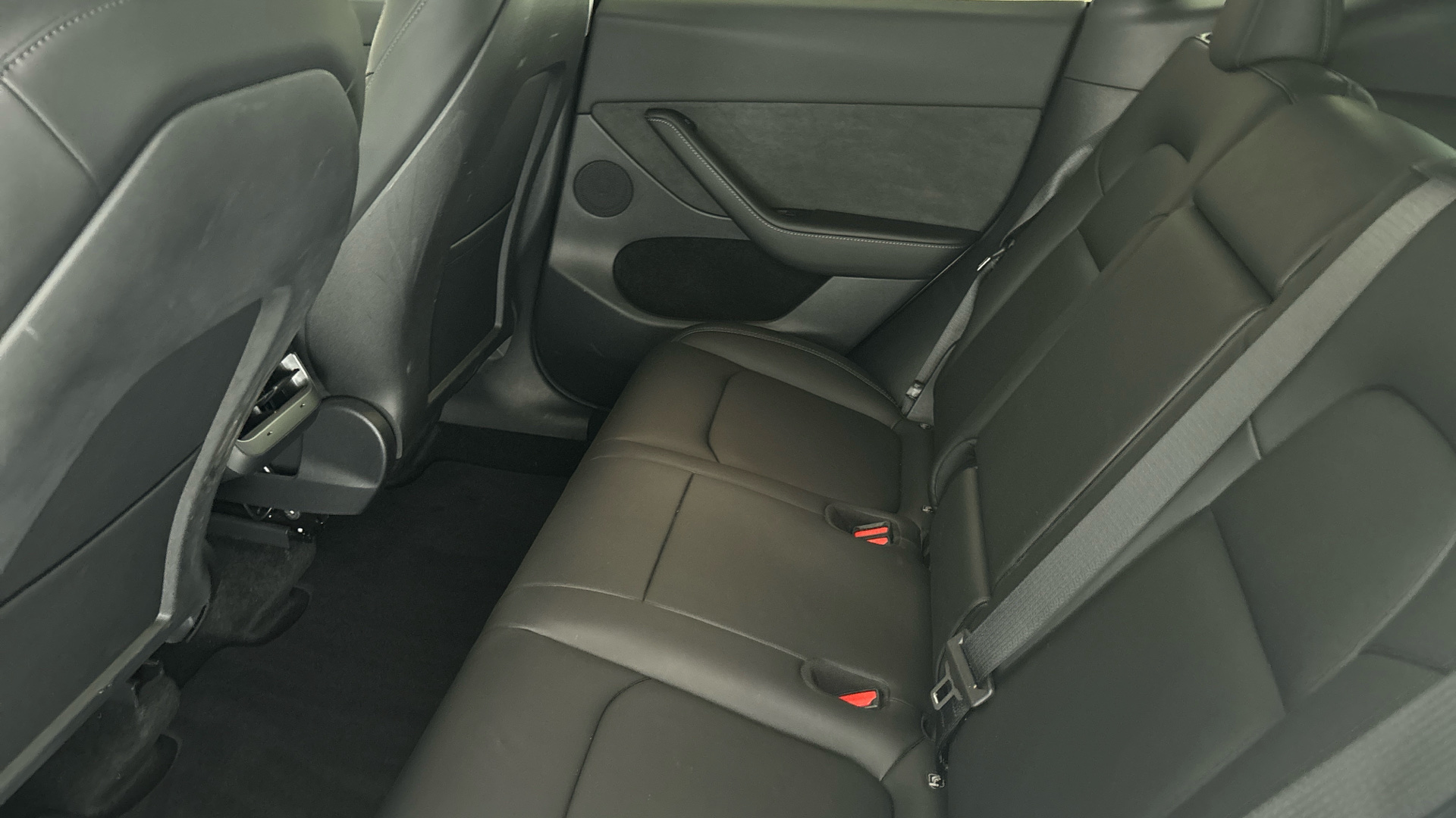 Tesla Model Y Long Range AWD 5dr Auto