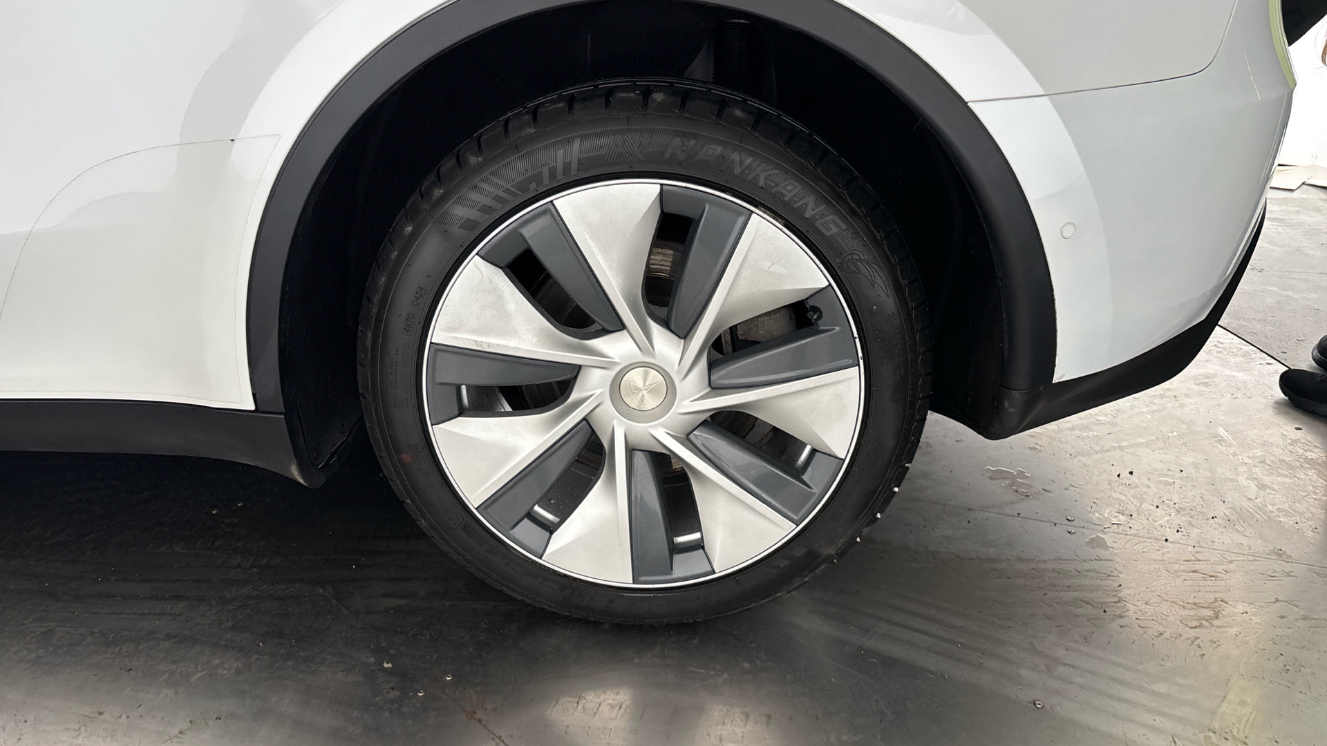 Tesla Model Y Long Range AWD 5dr Auto