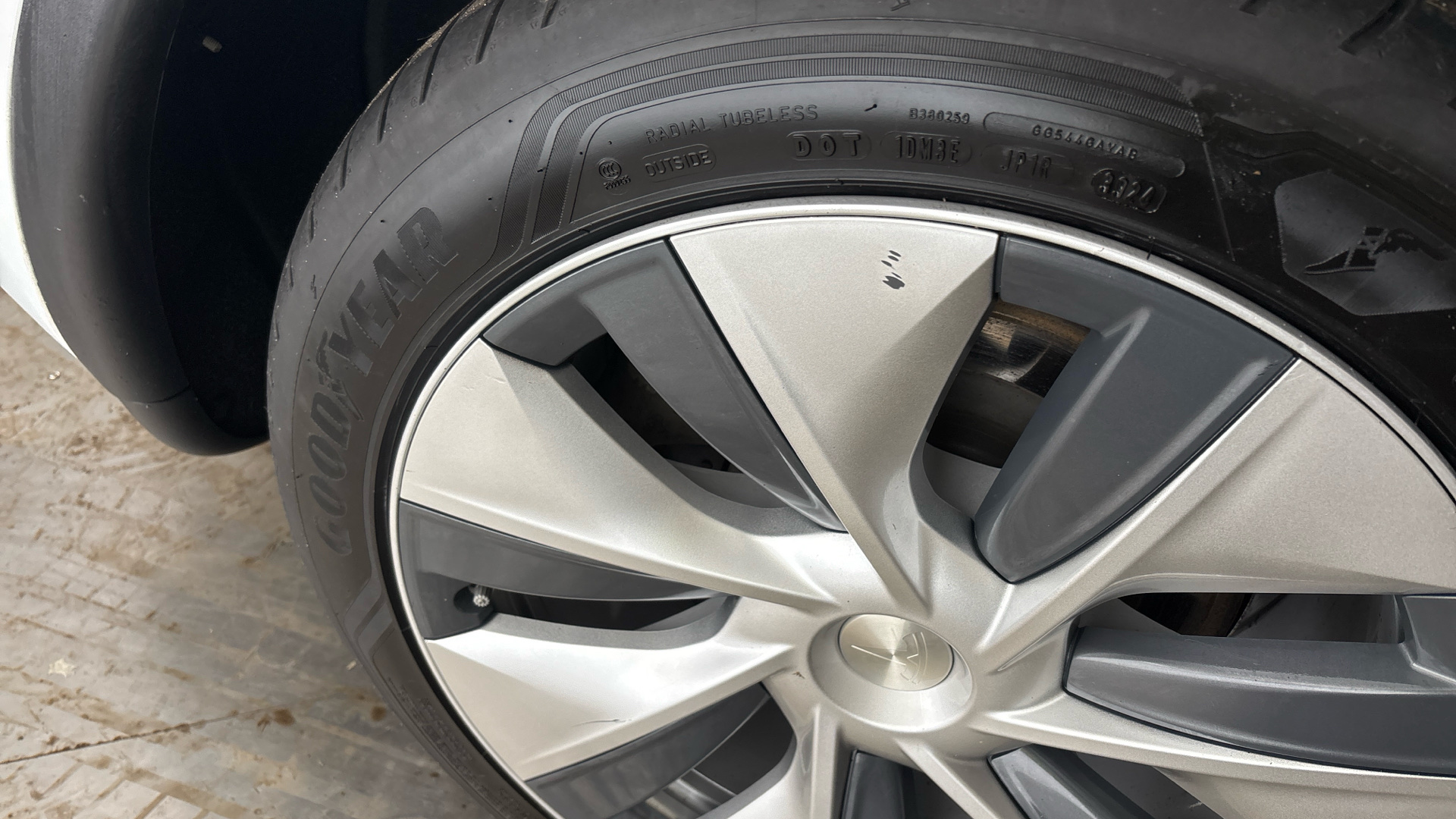 4020639 Long Range AWD 5dr Auto