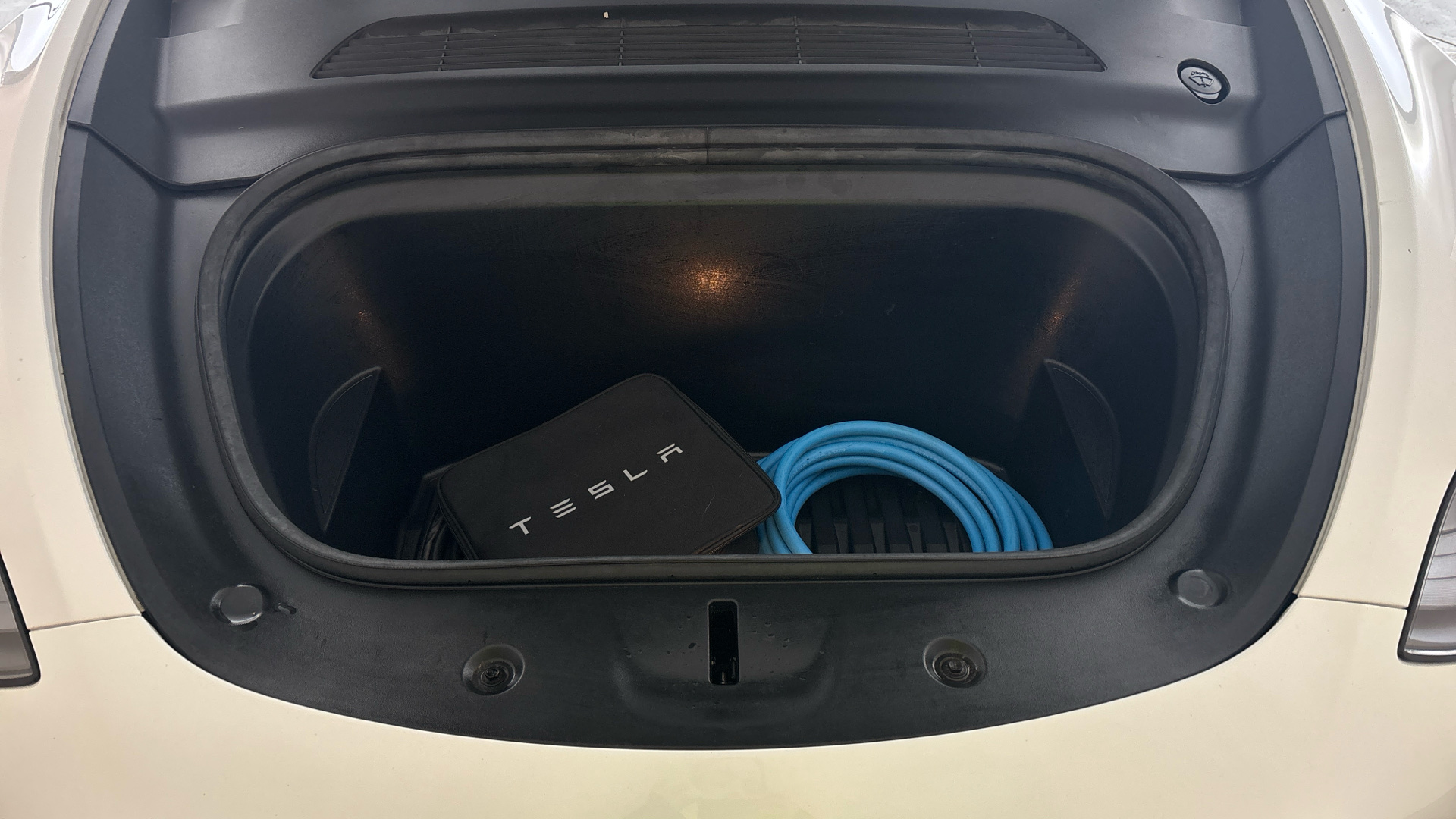 4020639 Long Range AWD 5dr Auto