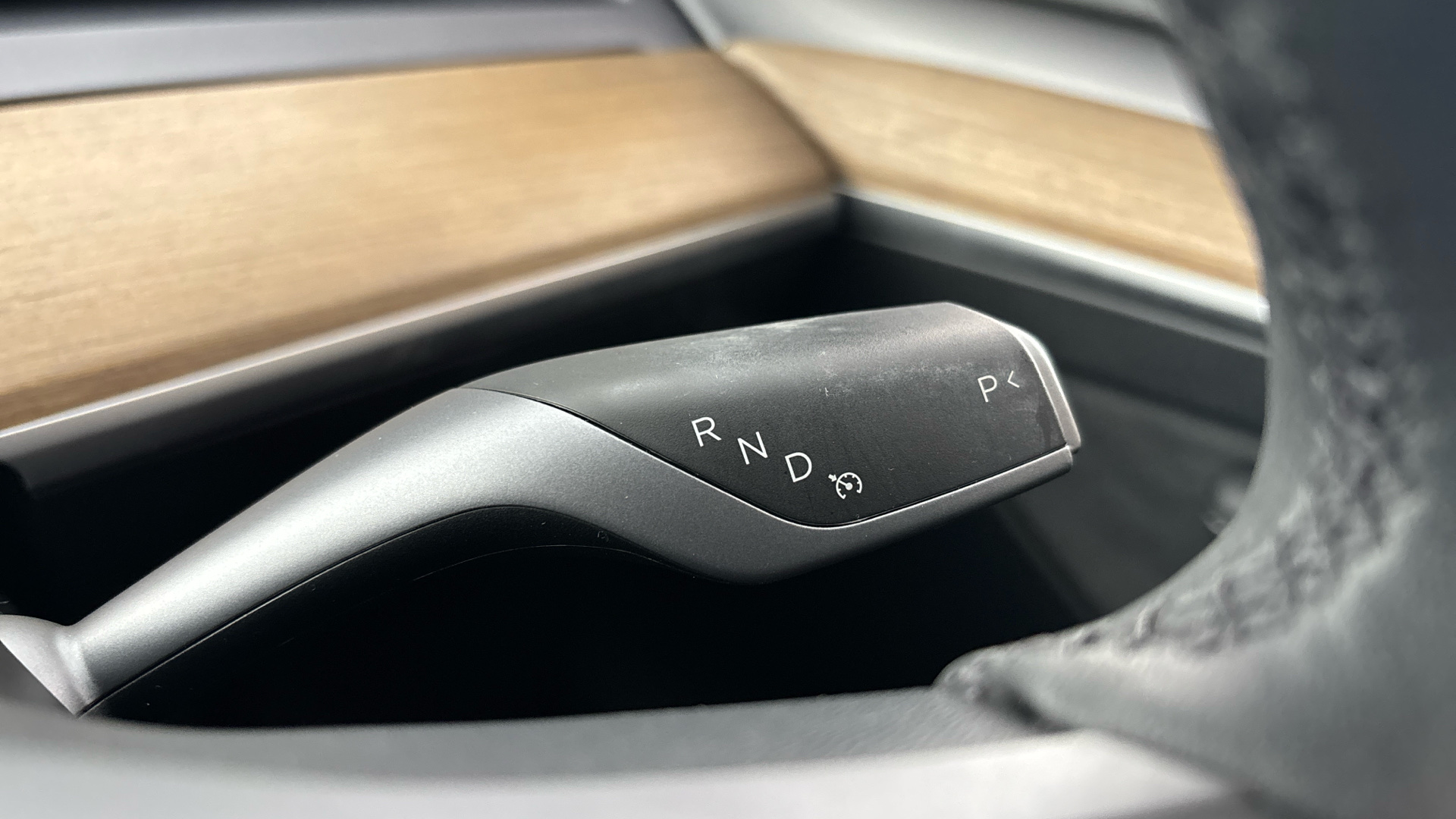 4049548 Long Range AWD 5dr Auto