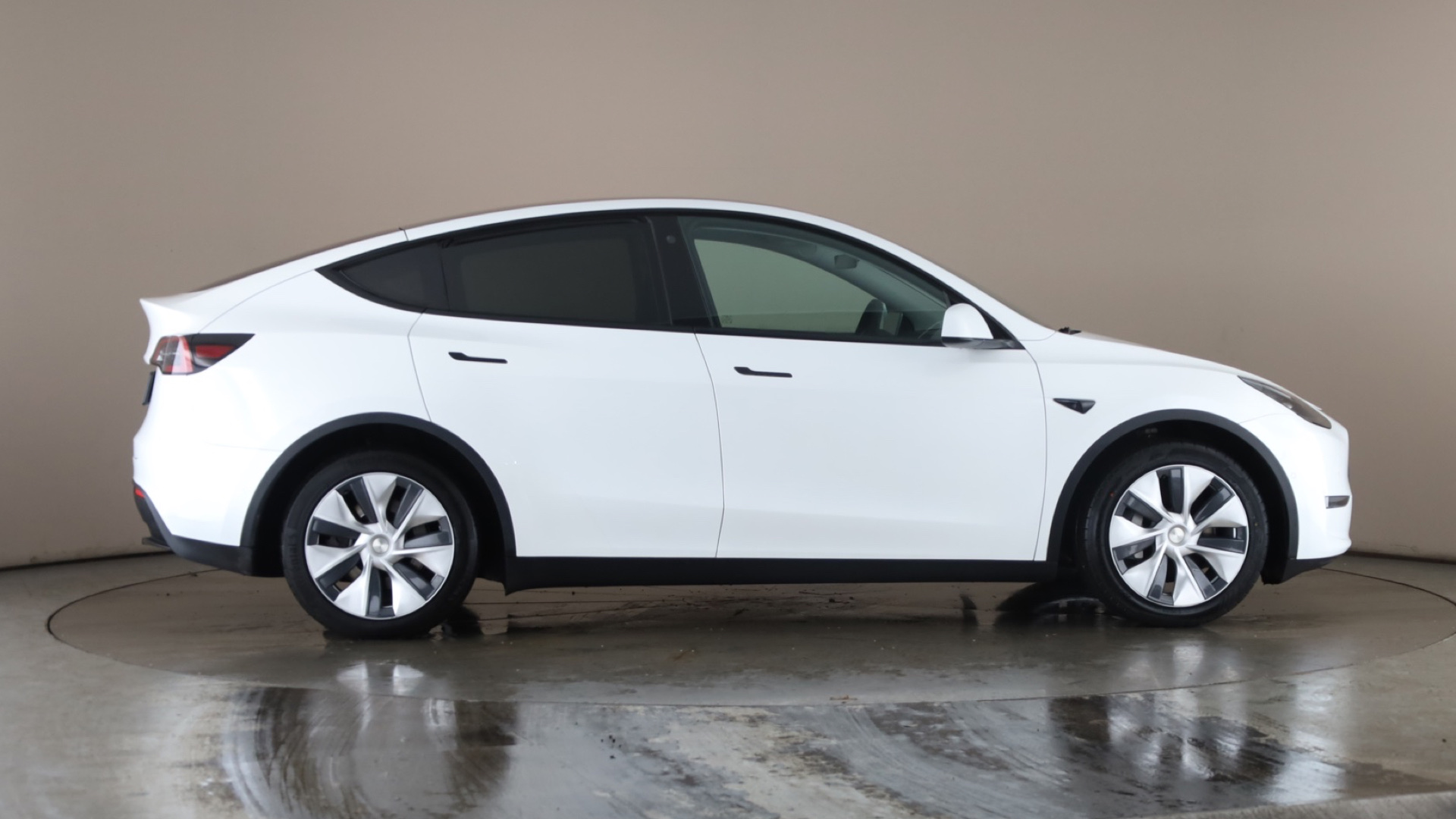 4020676 Long Range AWD 5dr Auto