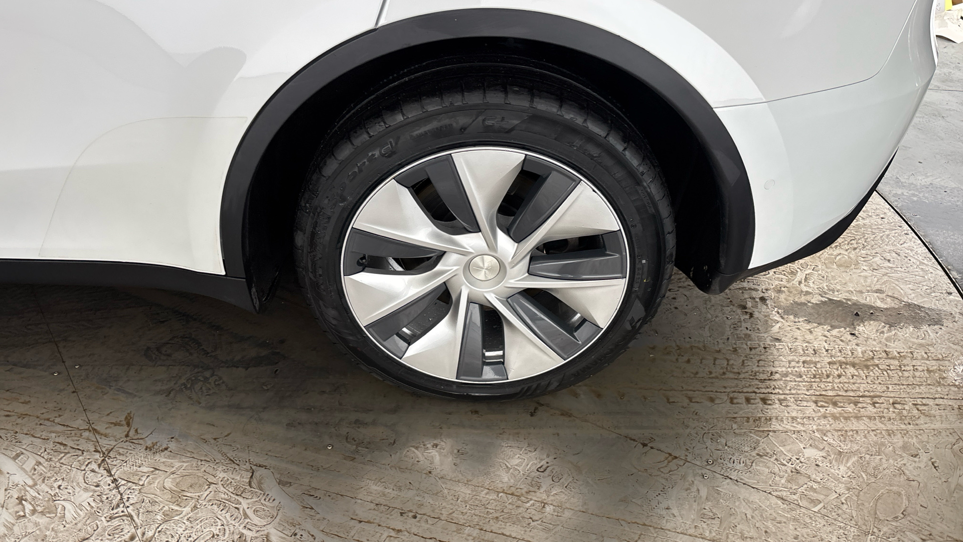 4020676 Long Range AWD 5dr Auto