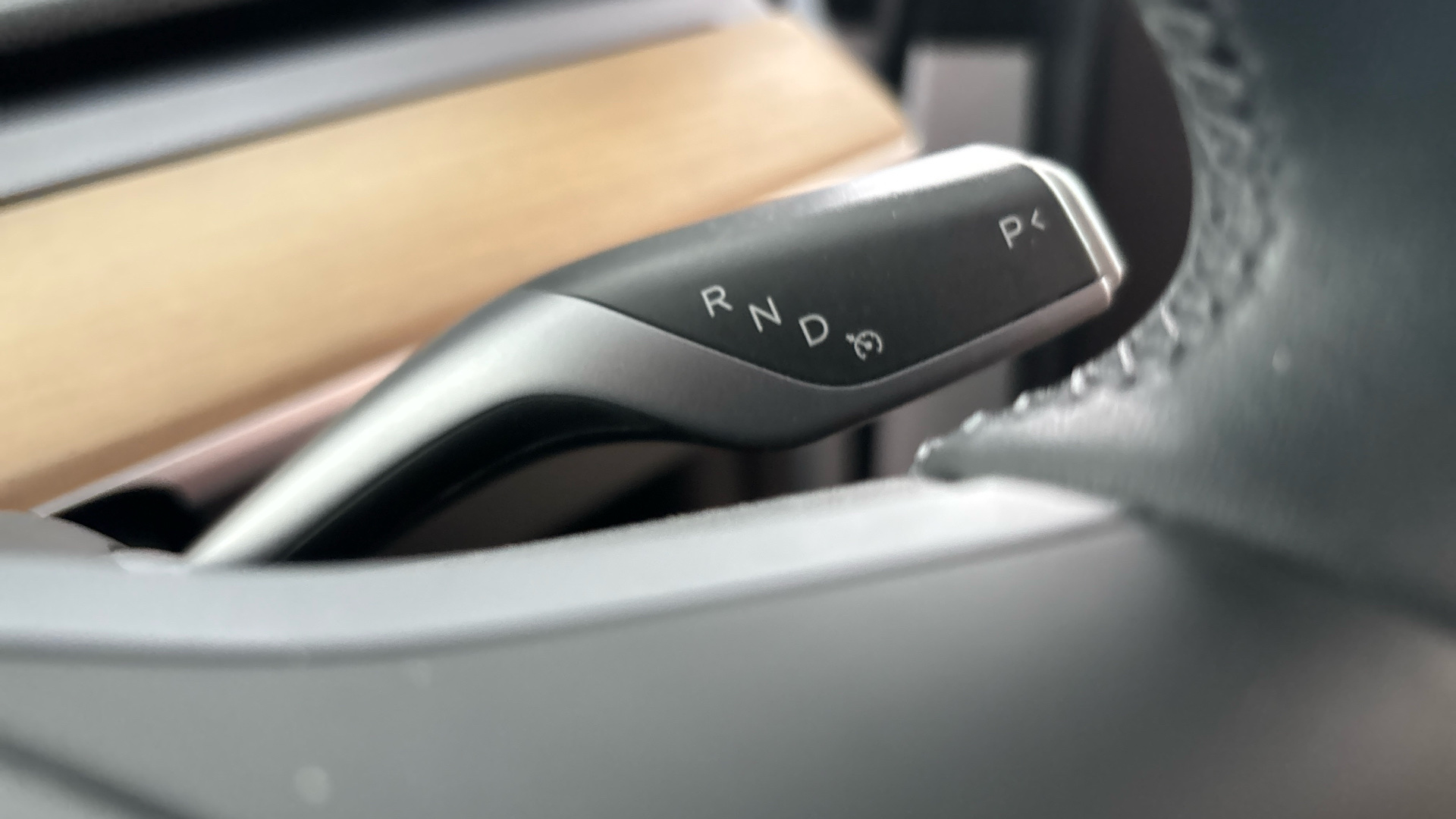 4020676 Long Range AWD 5dr Auto