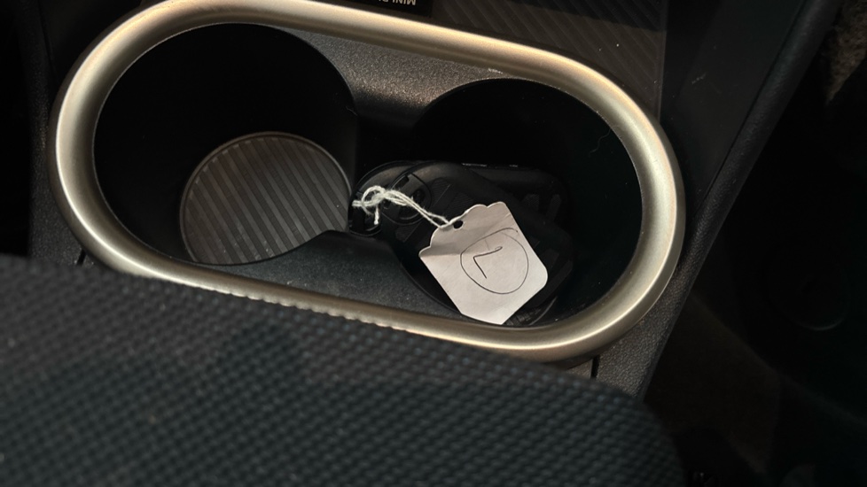 MINI COUNTRYMAN 2 keys