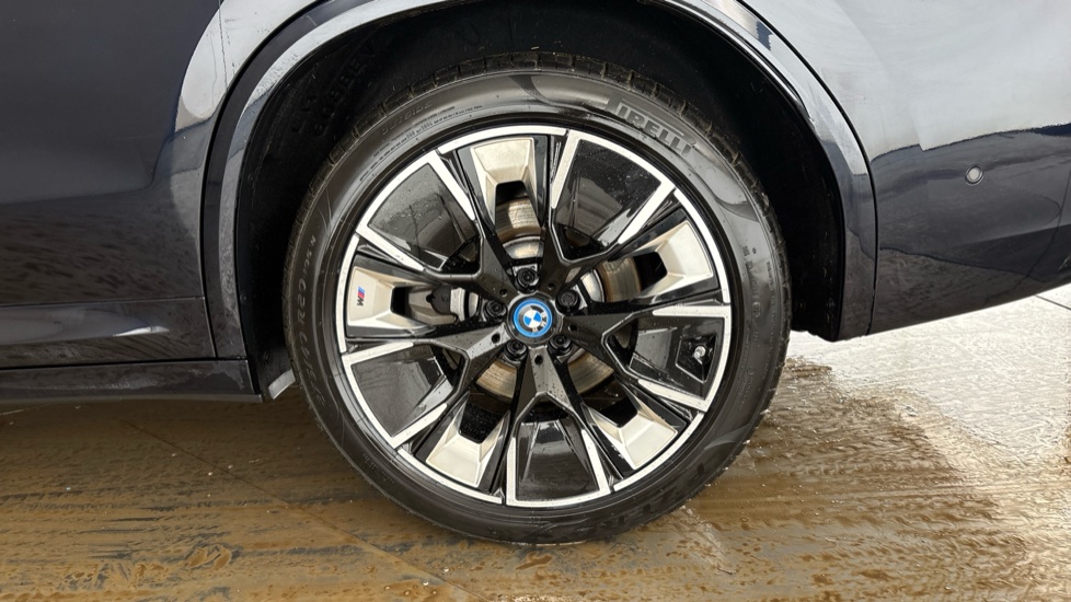 BMW iX3 Image 18