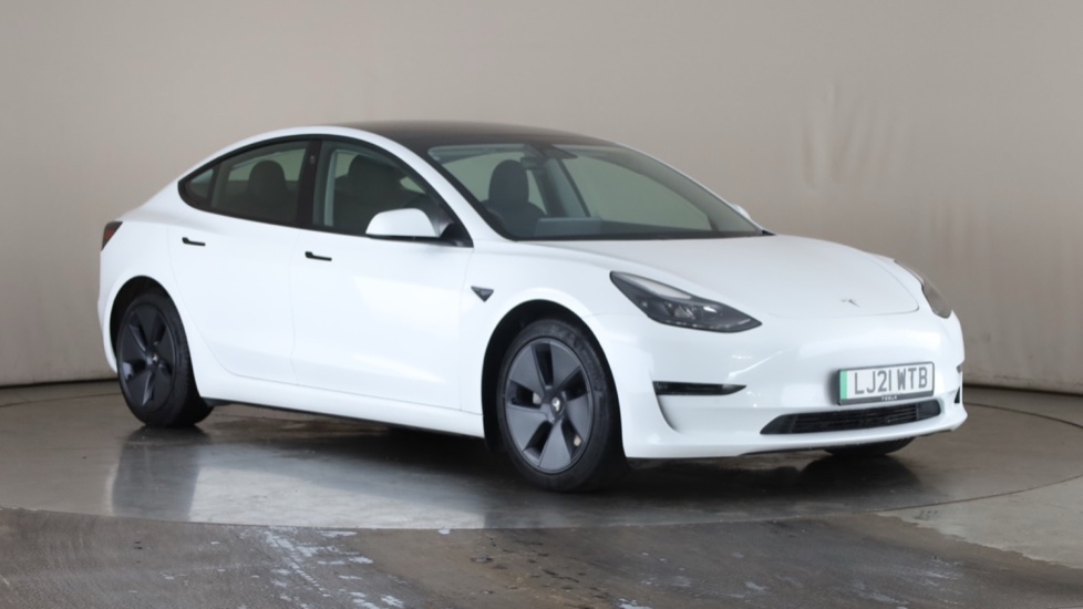 TESLA MODEL 3 Image 7