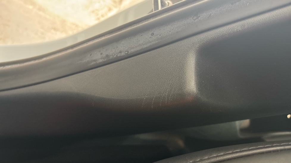 TESLA MODEL 3 Scratches