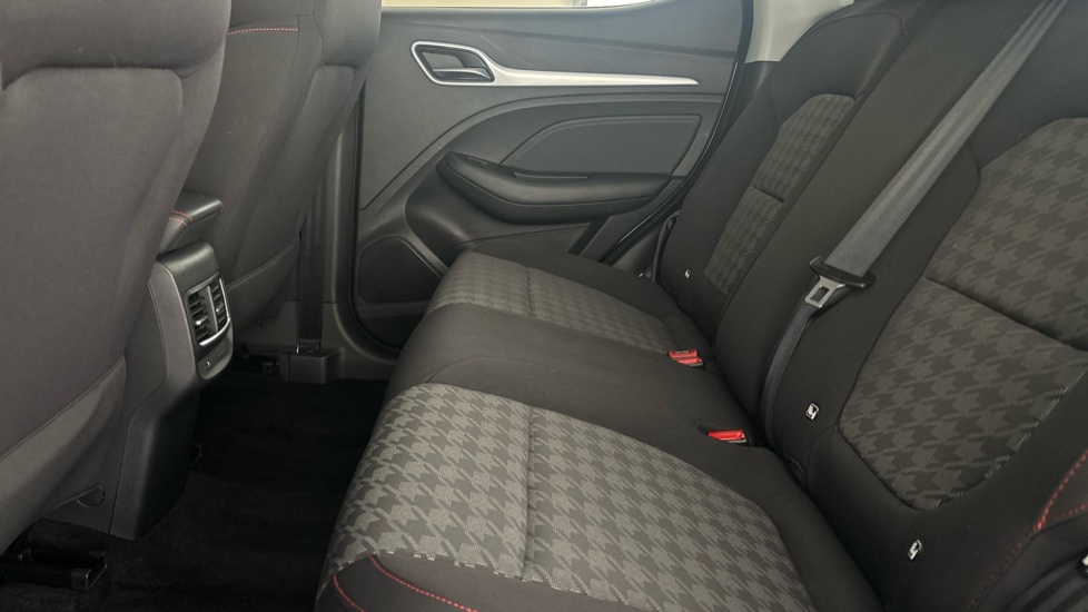 MG ZS Image 14