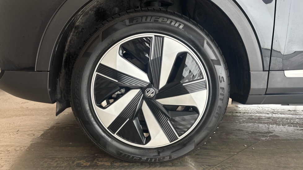 MG ZS Image 17