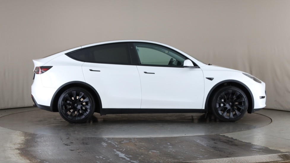 Tesla Model Y Image 6
