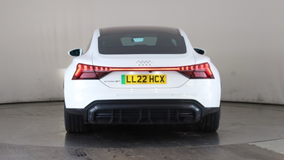 AUDI E-TRON GT Image 4
