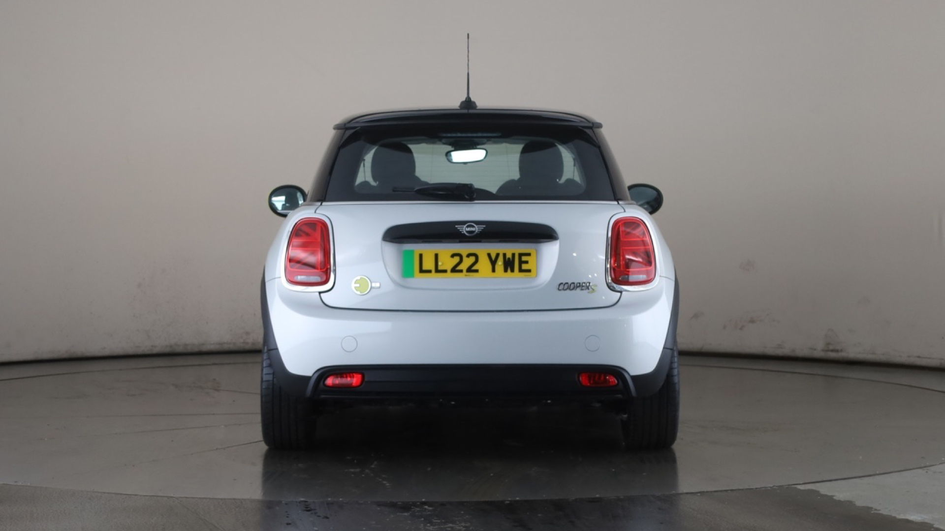 MINI Hatchback 135kW Cooper S Level 1 33kWh 3dr Auto