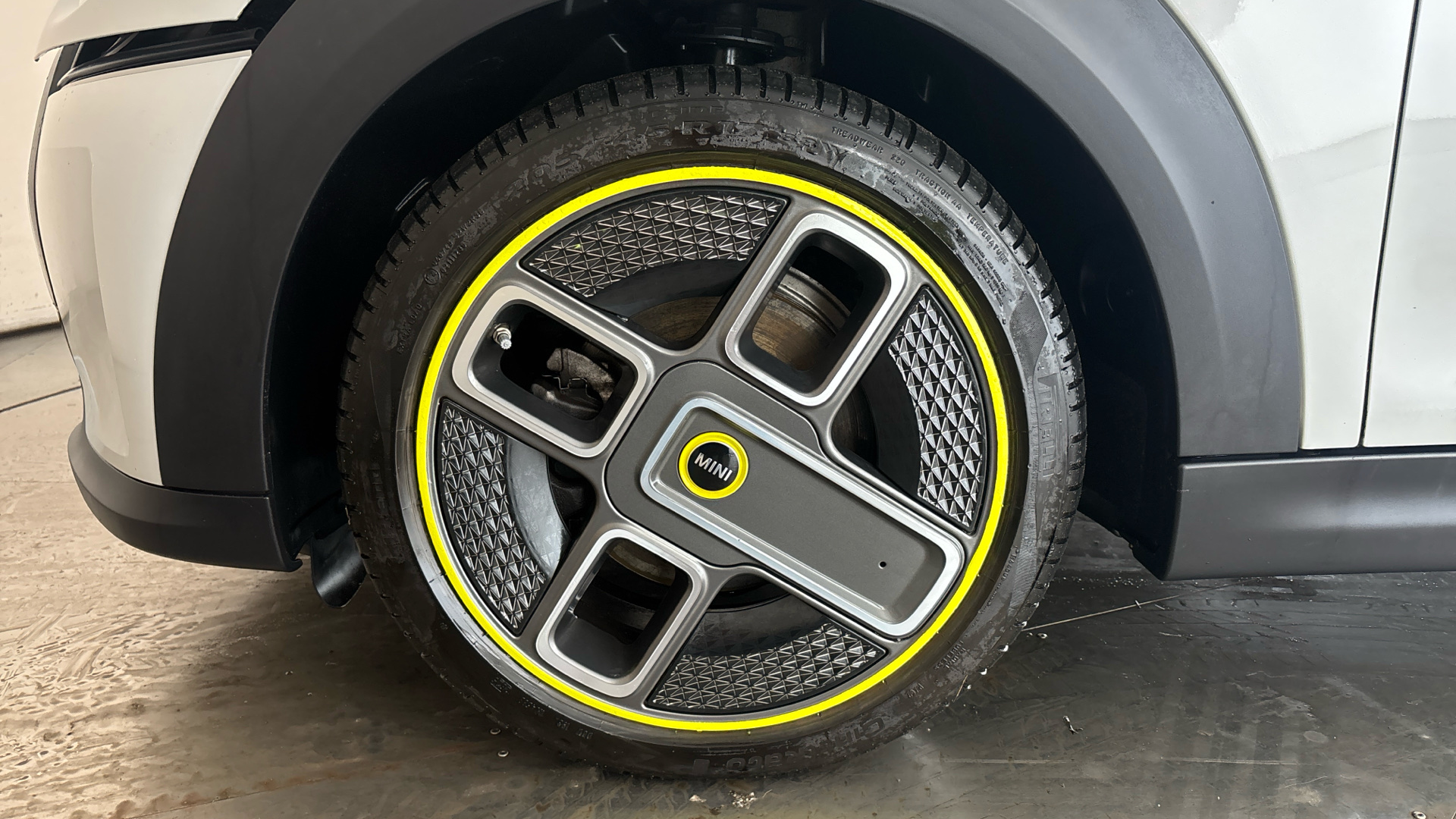 MINI Hatchback 135kW Cooper S Level 1 33kWh 3dr Auto