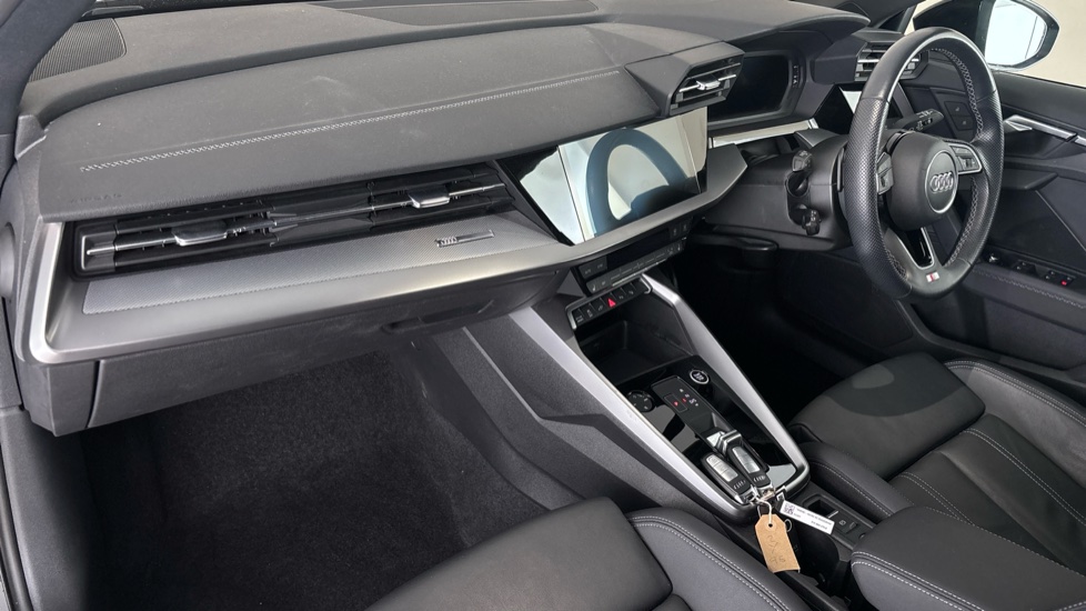 AUDI A3 Image 10